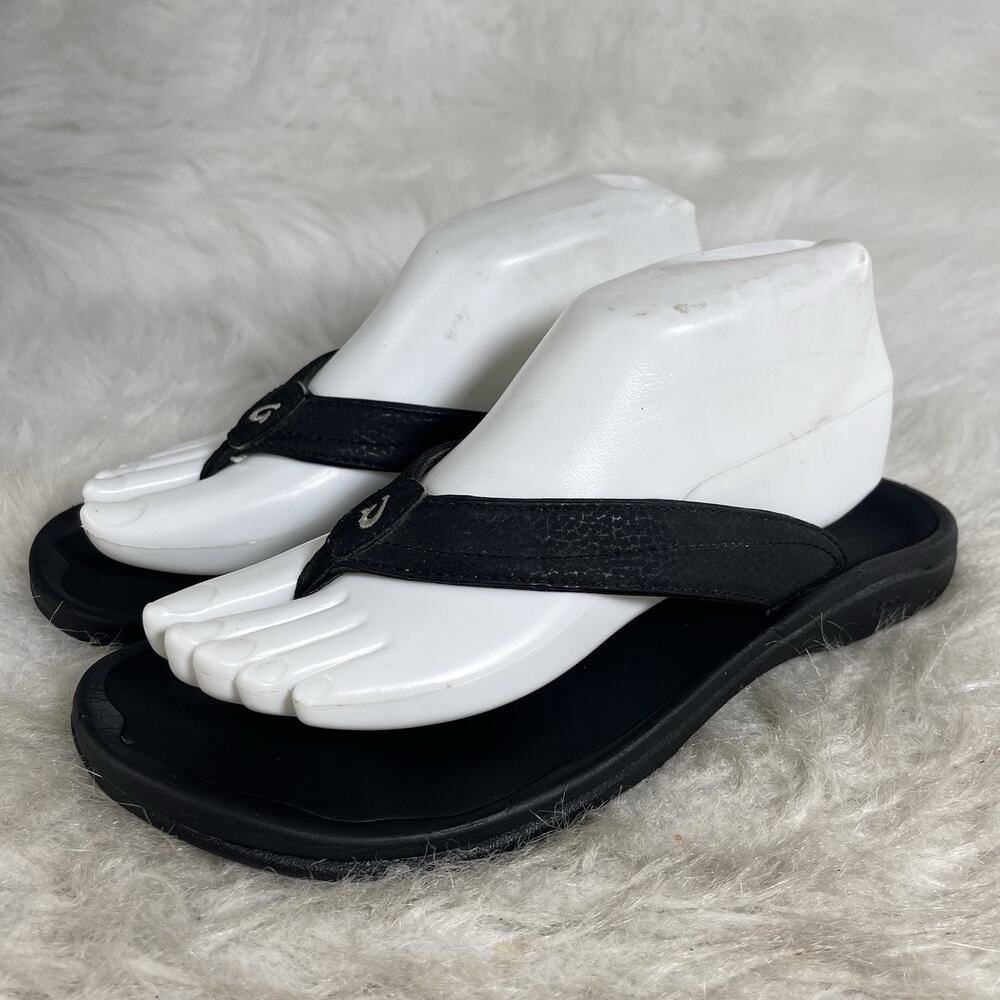 OluKai AKA Leather Strap FLIP FLOP Sandals in BLACK - Women’s Size 9 USA